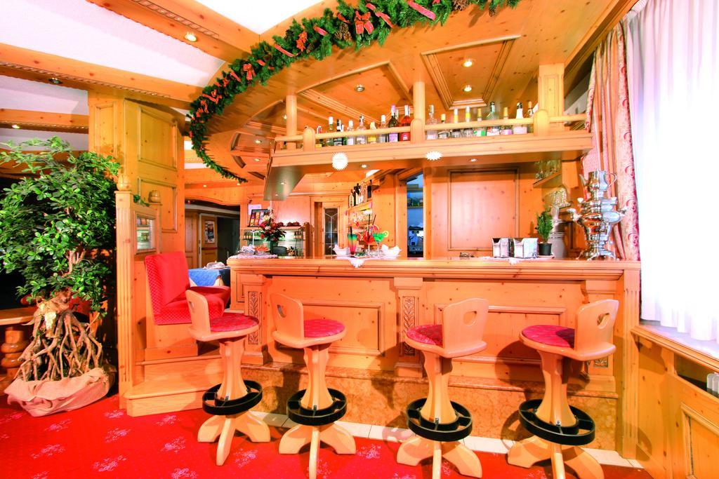 Hotel Diamant Park 坎皮泰洛迪法萨 外观 照片